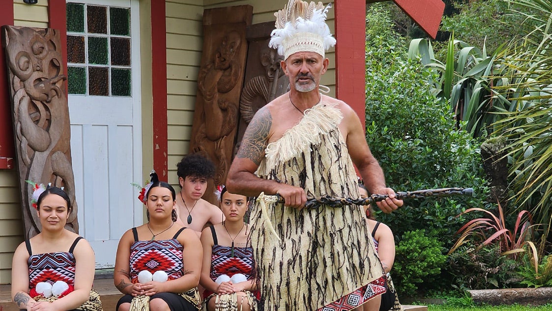 Māori Cultural Performance & Feast